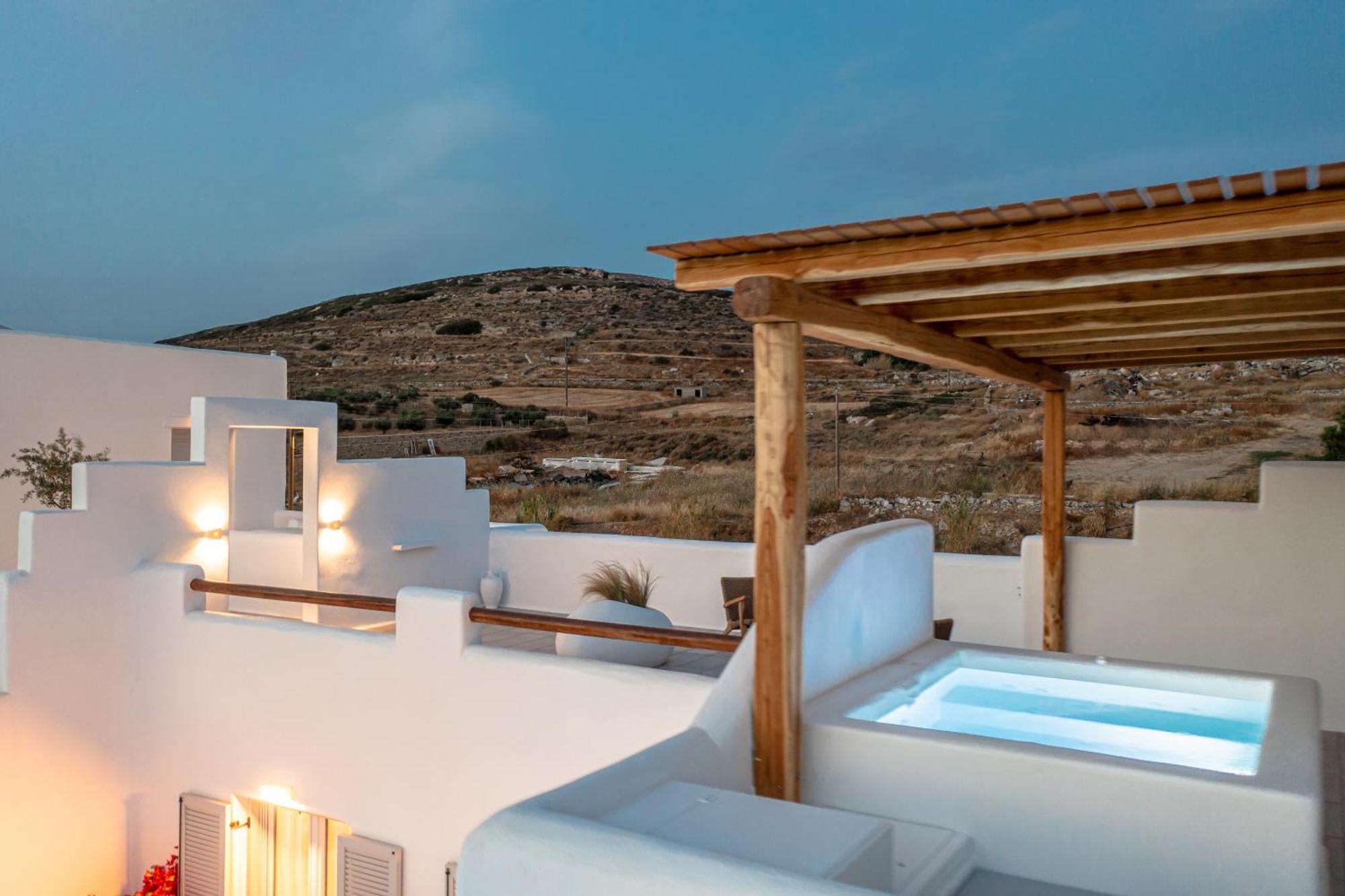 Ariadne'S Crown Luxury Suites With Private Pool Vívlos 外观 照片